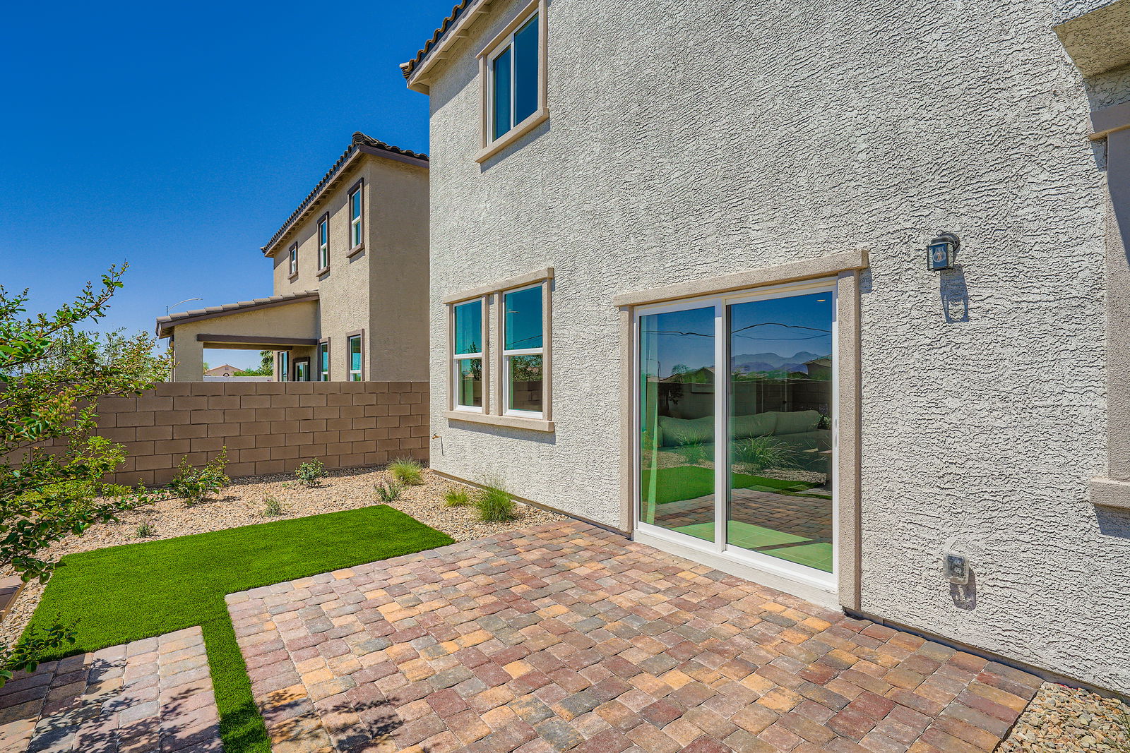 A building with a glass door.